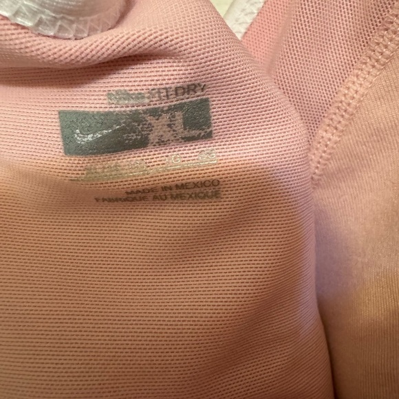Nike Fit Dry Pink Tank Top for Workout sz XL Women’s V-Neck Athletic Athleisure - Picture 3 of 4